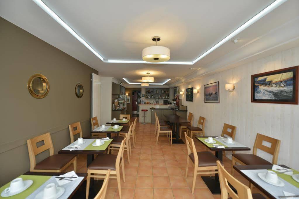 Hotel Brit Des Halles 3*