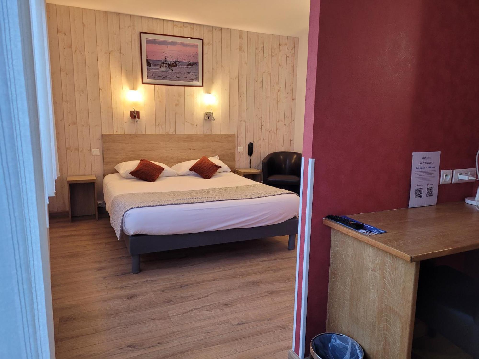 Hotel Brit Des Halles 3*