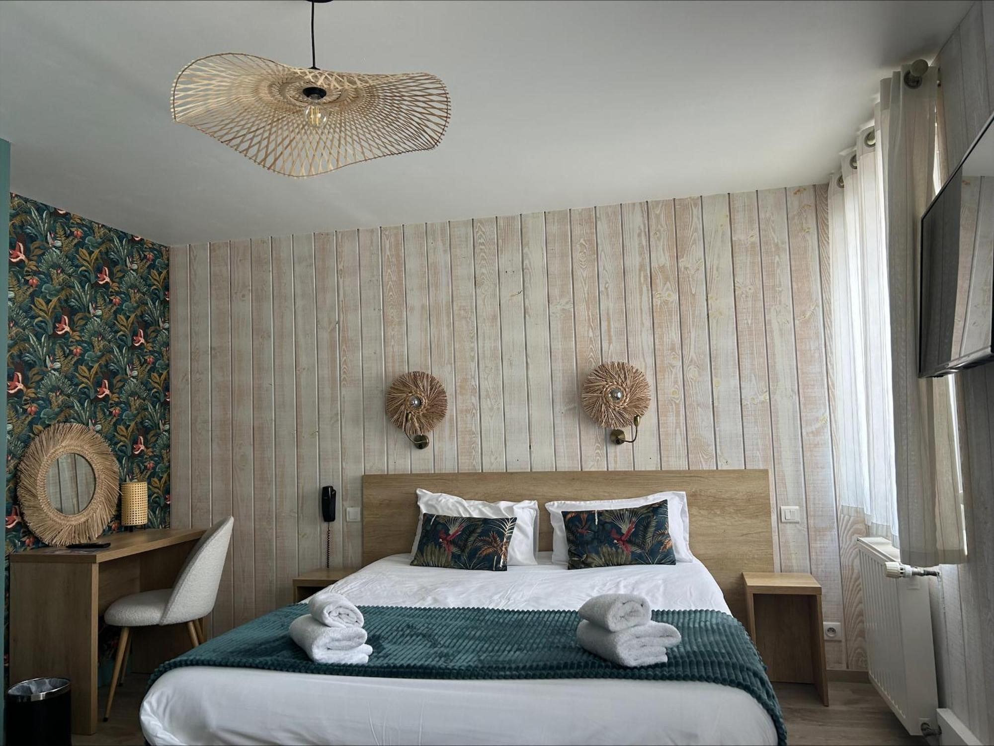 Brit Des Halles Hotel 3*